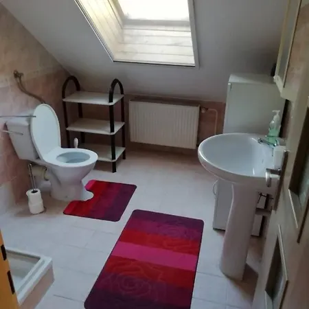 11 Gustava Noska Apartment *
